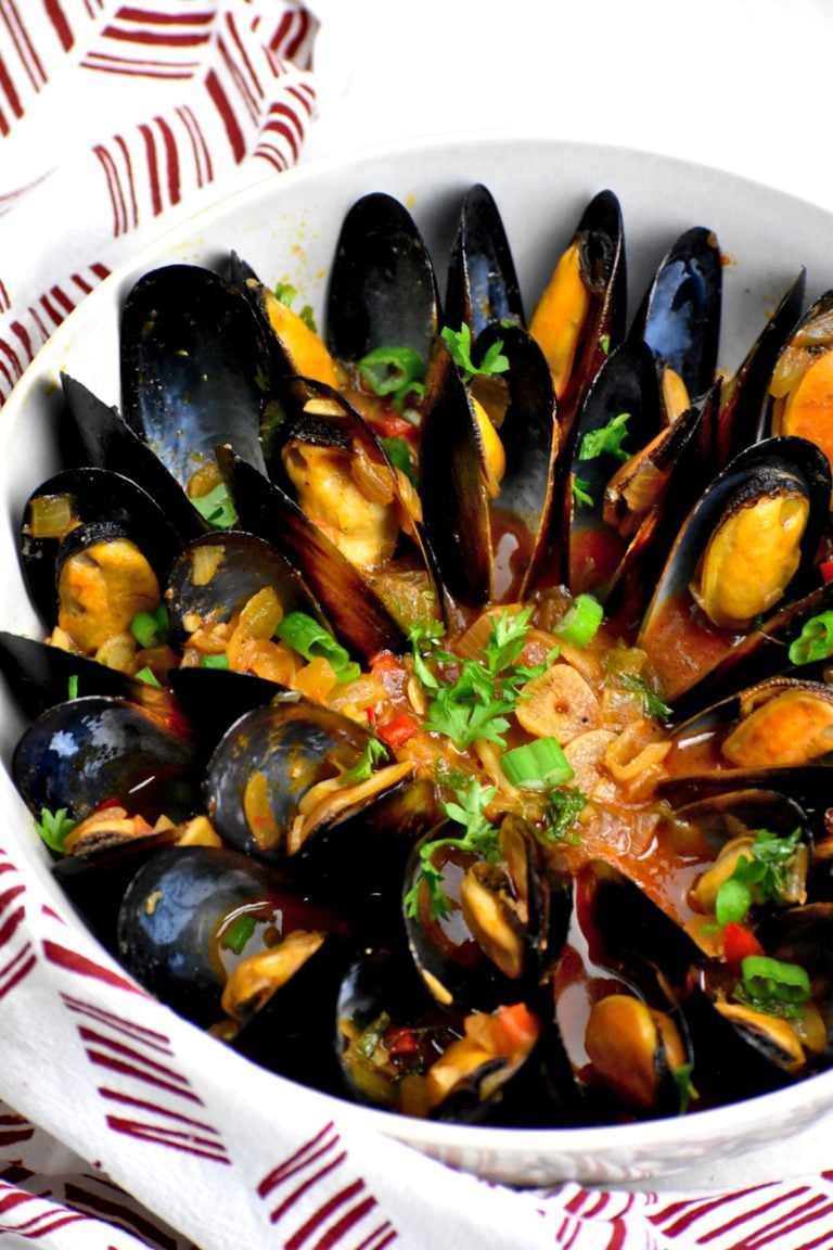 Portuguese Mussels (Moules à la Portugaise) GypsyPlate