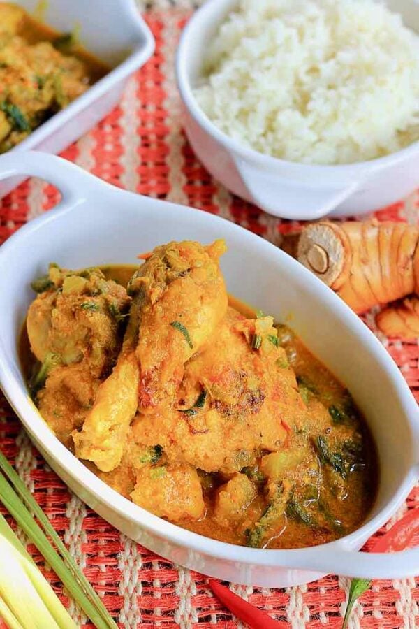 The 40 BEST Curry Recipes - Cambodian curry.