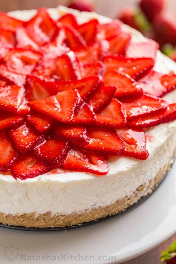 The 35 BEST Cheesecake Recipes - no bake strawberry.