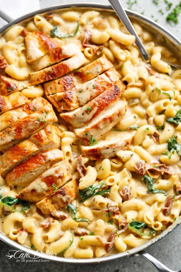 The 30 BEST One Pot Meals - Tuscan chicken mac and cheese.