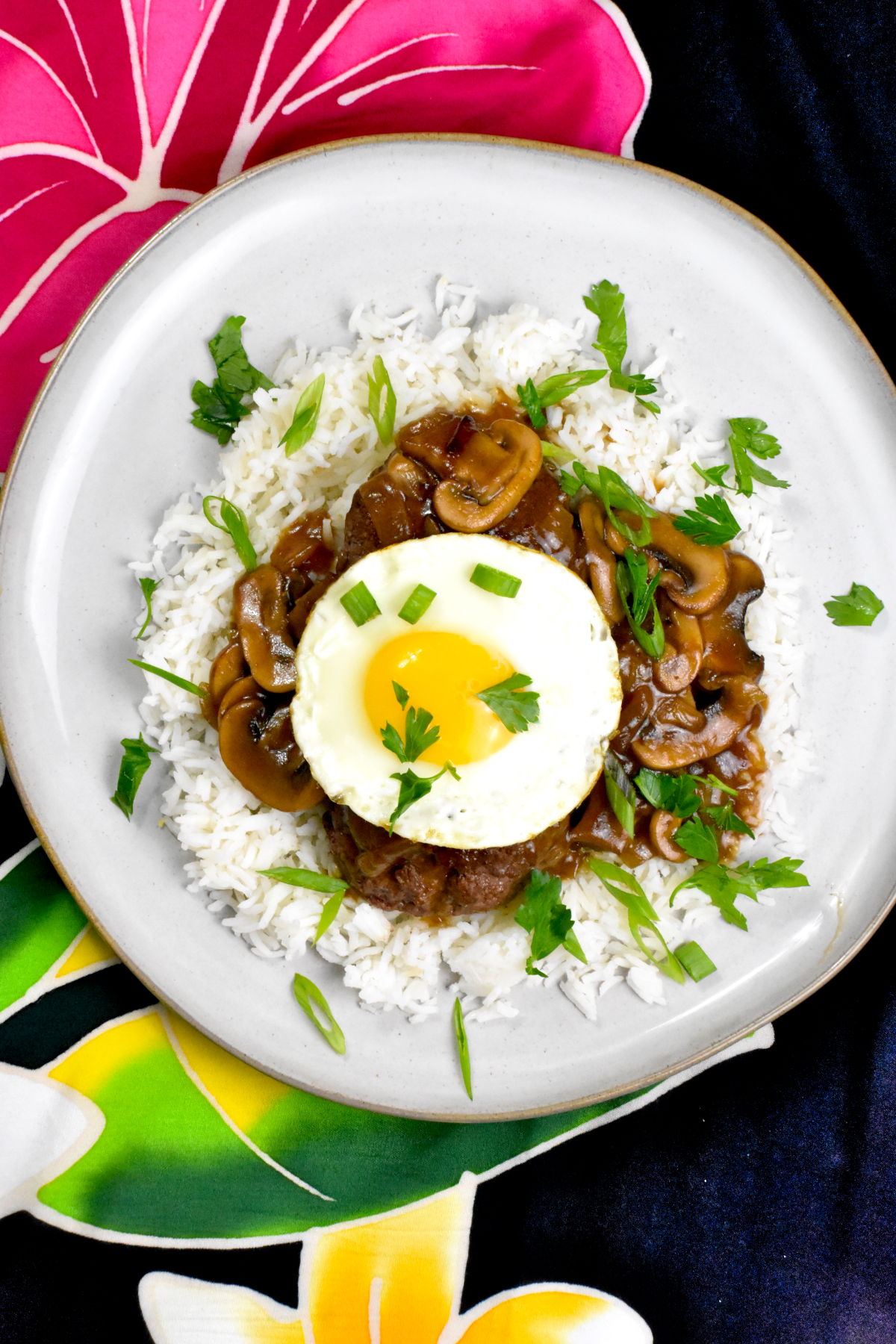 Loco Moco (Hawaiian Beef Patty with Gravy)