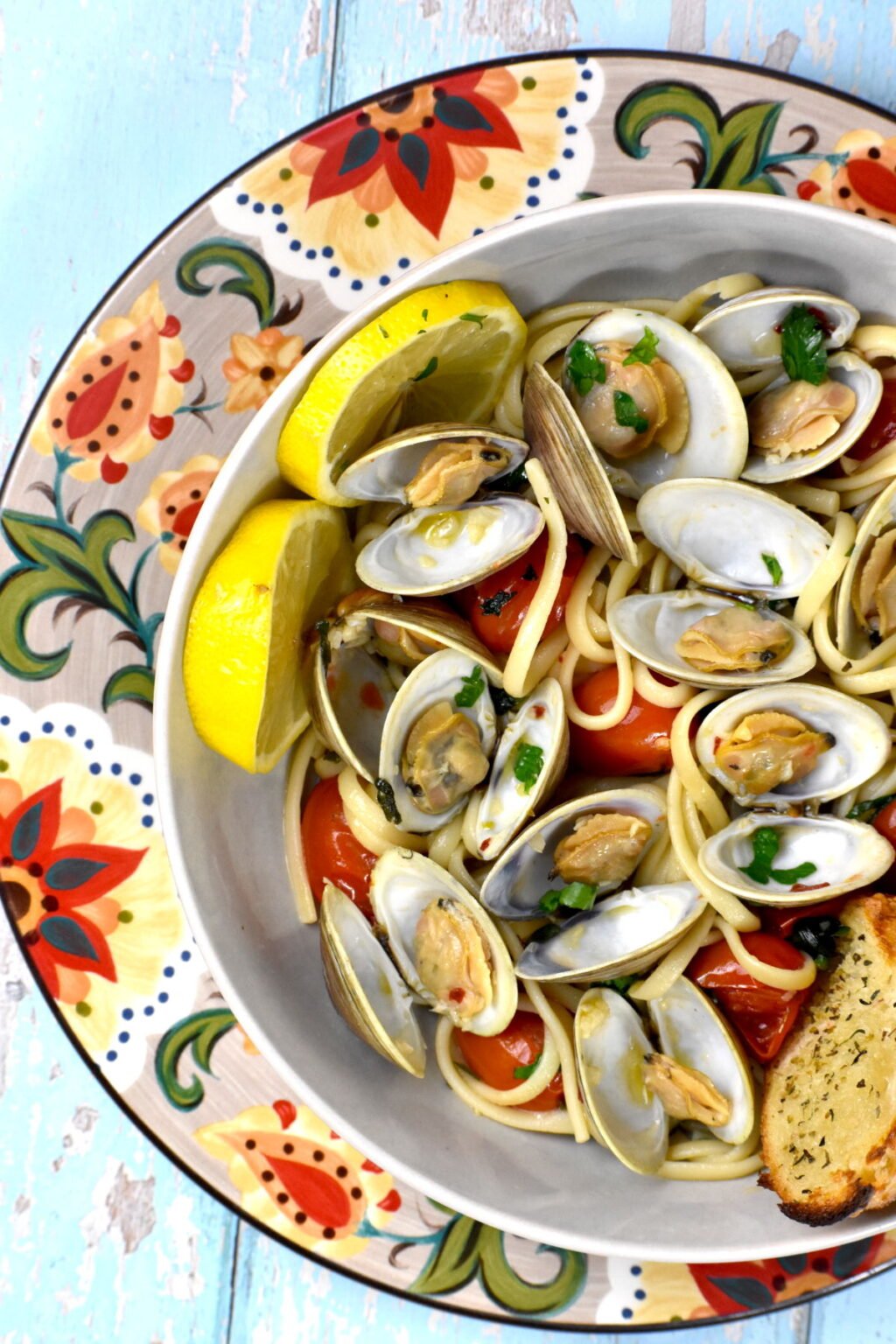 Clam Linguine (Linguine alle Vongole) GypsyPlate