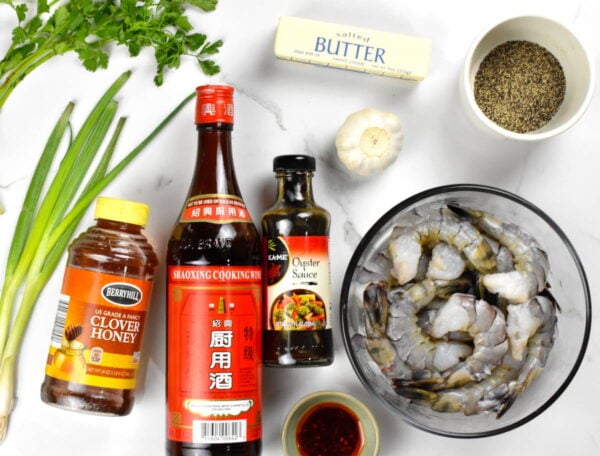 Spicy garlic shrimp ingredients.