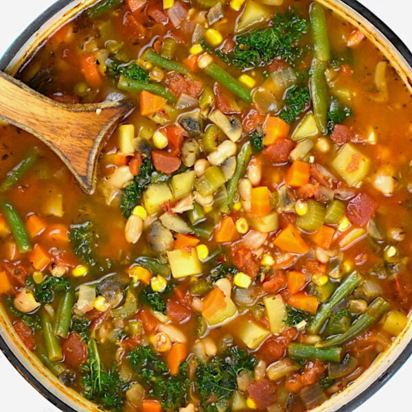 pot of vegetable soup