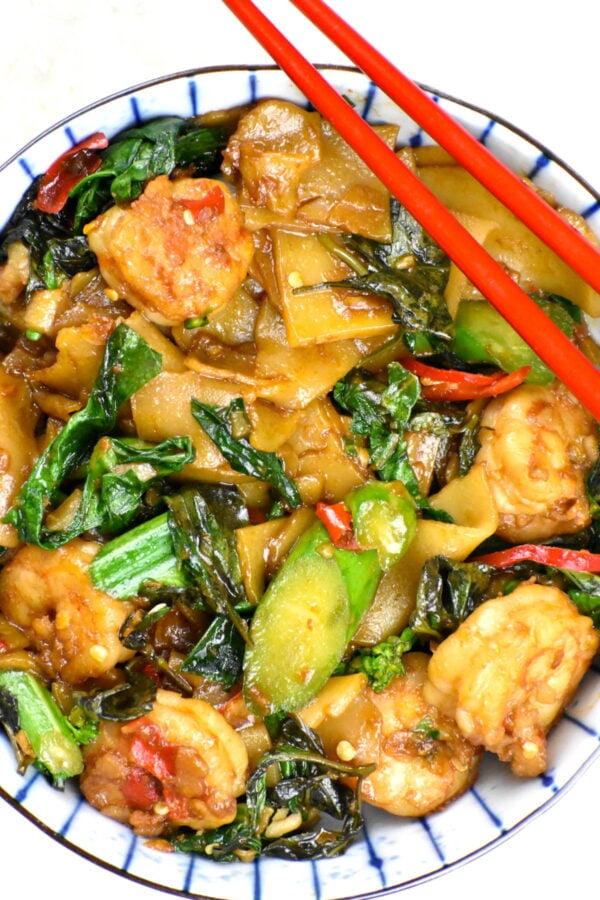 bowl of thai drunken noodles.