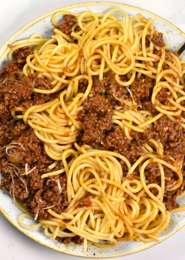 Bowl of Greek spaghetti.