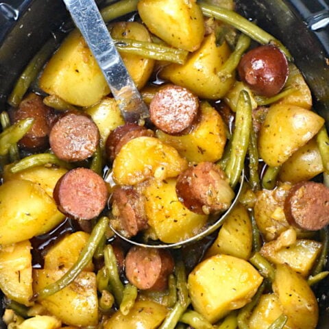 Featured image for slow cooker swamp potatoes recipe.