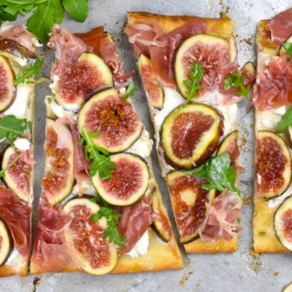 10 Thanksgiving Appetizers That Impress Without the Stress