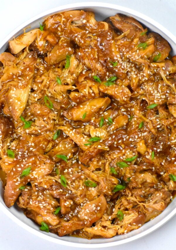 bowl of slow cooker korean chicken