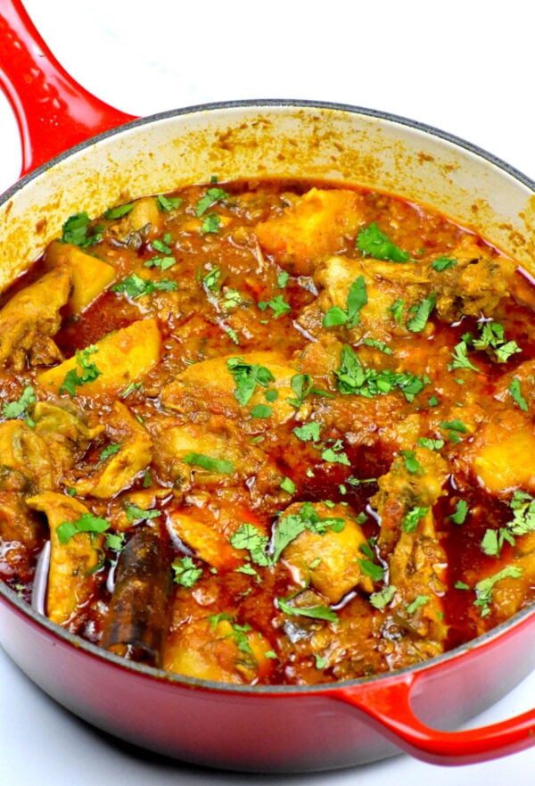 durban chicken curry in a pot