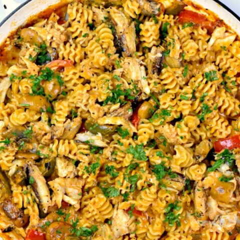 featured image for cajun crab pasta recipe
