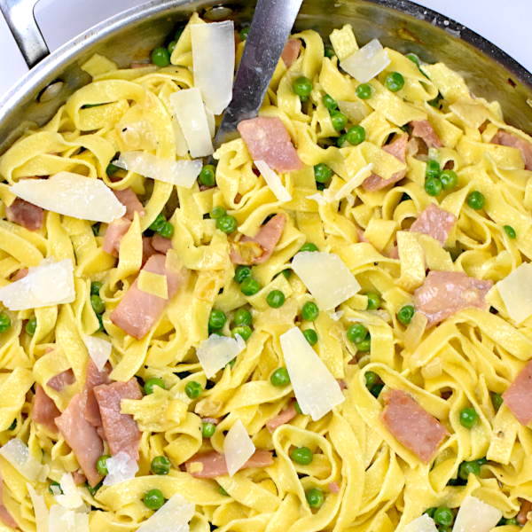 Fettuccine alla Papalina