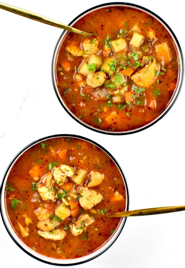 Two bowls of Bermudan chowder.