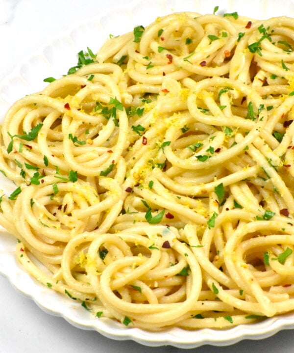 Bowl of lemon pasta.